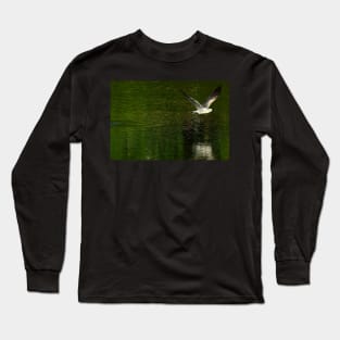 Oiseau au dessus de l'eau Long Sleeve T-Shirt